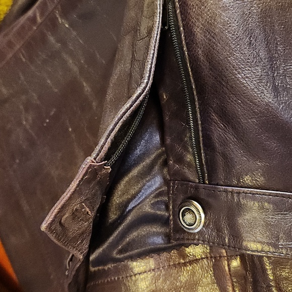 Vintage Elements by Vakko Leather Pants in Aubergine - Picture 9 of 15